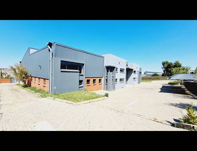 2,275M² WAREHOUSE TO LET IN COSMO BUSINESS PARK